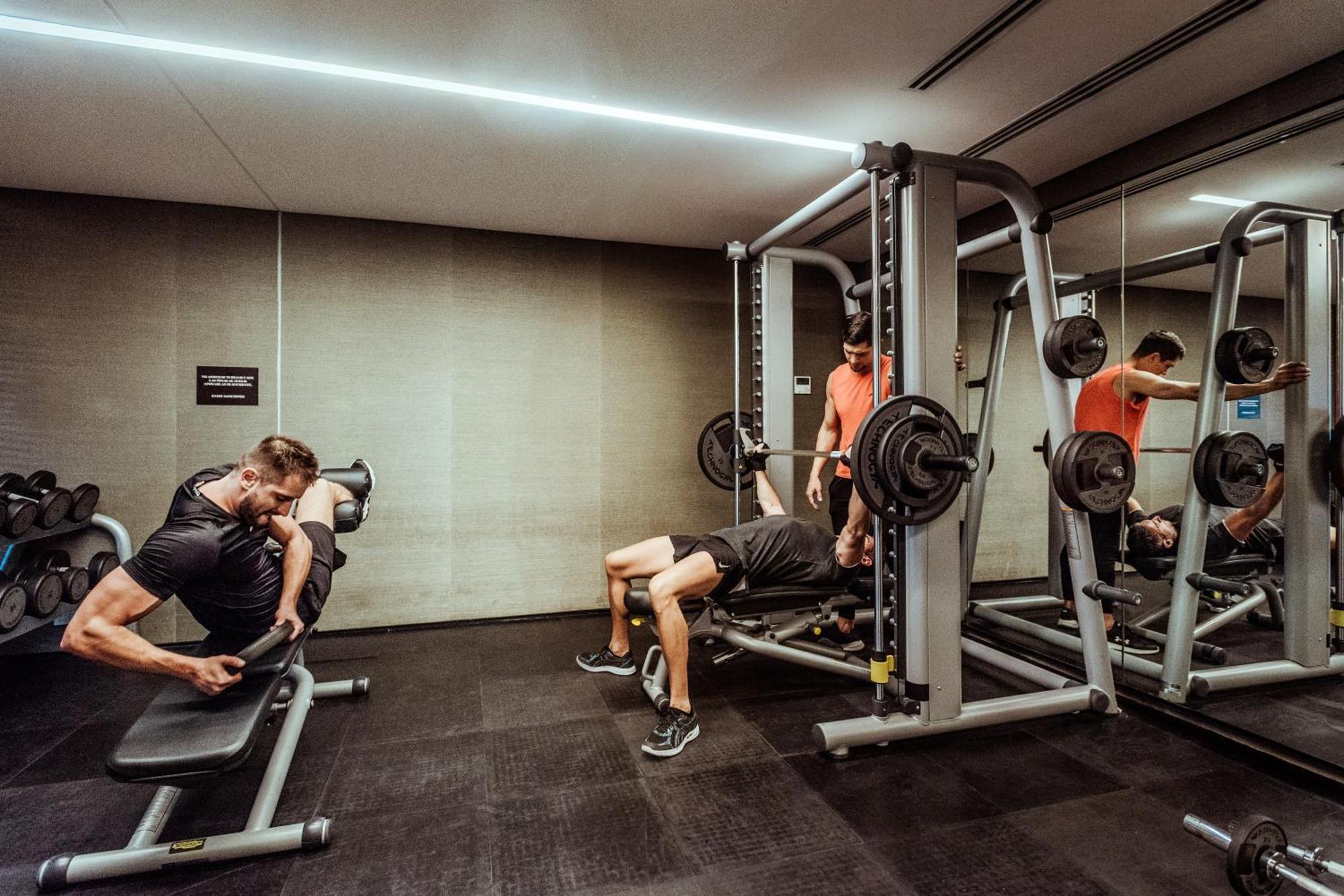 Готель Sls Buenos Aires Puerto Madero Екстер'єр фото The gym at the hotel