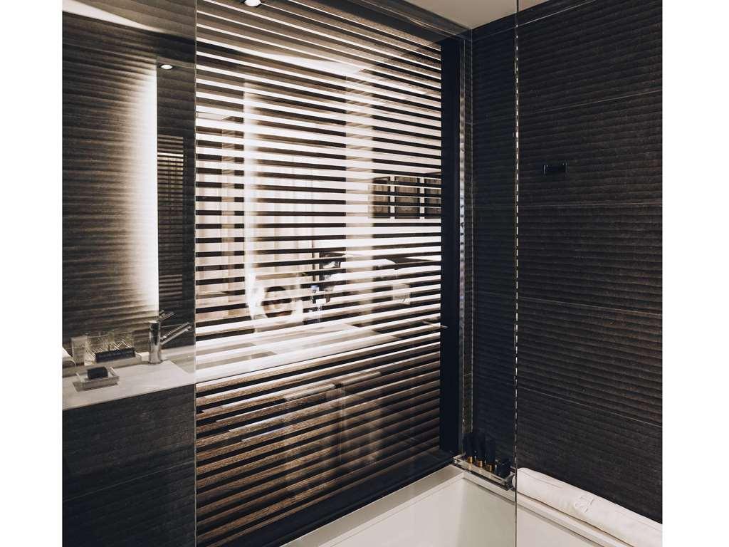 Готель Sls Buenos Aires Puerto Madero Номер фото A shower enclosure